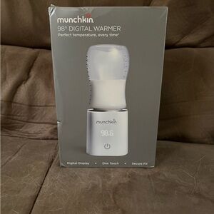 Munchkin Digital Warmer - White and Gray